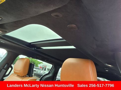 Used 2025 Chrysler Pacifica Pinnacle FWD image 20