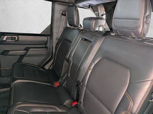 Used 2024 Ford Bronco Badlands AWD/4WD image 19
