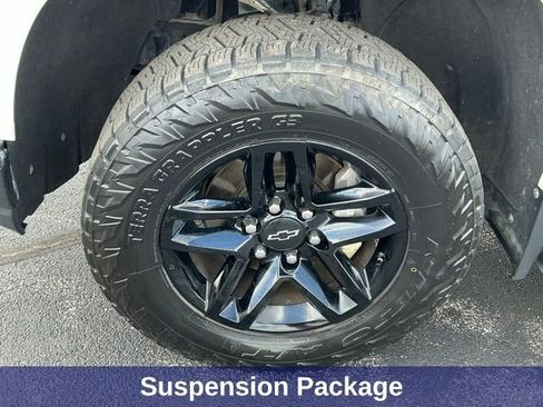 Used 2020 Chevrolet Silverado 1500 LT Trail Boss AWD/4WD image 12