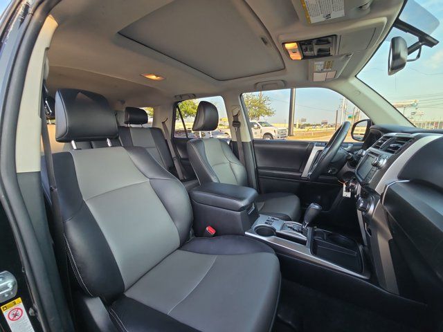 Used 2016 Toyota 4Runner SR5 Premium RWD image 21
