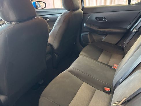 Used 2024 Nissan Sentra SV FWD image 5