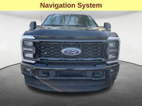 Used 2023 Ford F250 XLT w/ XLT Premium Package image 4