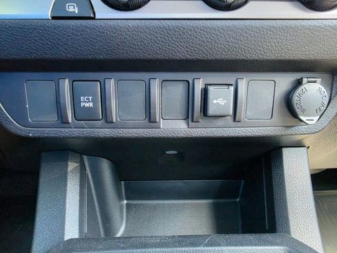 Used 2023 Toyota Tacoma SR w/ SR Convenience Package image 19