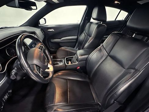 Used 2018 Dodge Charger GT AWD/4WD image 3
