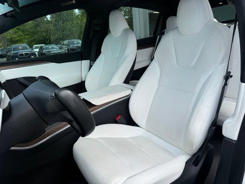 Used 2022 Tesla Model X AWD/4WD image 9