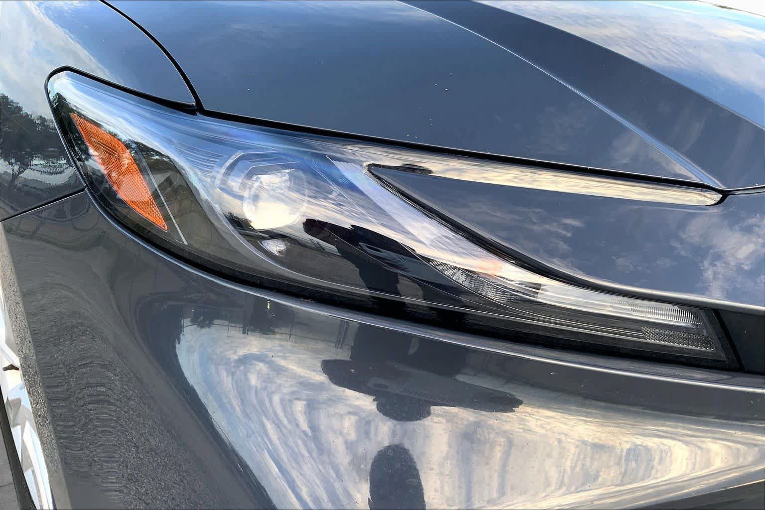 Used 2025 Toyota Camry LE FWD image 27