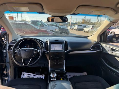 Used 2019 Ford Edge SEL image 42