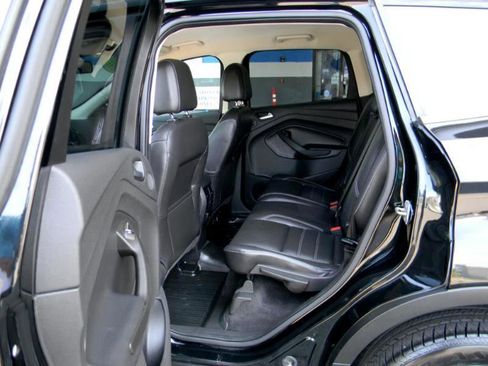 Used 2017 Ford Escape Titanium image 12