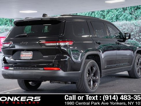 Used 2023 Jeep Grand Cherokee L Laredo AWD/4WD image 37