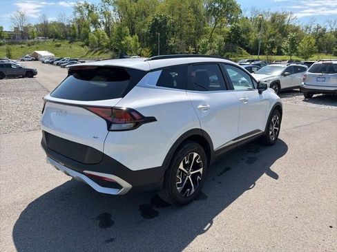 Used 2025 Kia Sportage EX w/ Premium Package AWD/4WD image 9