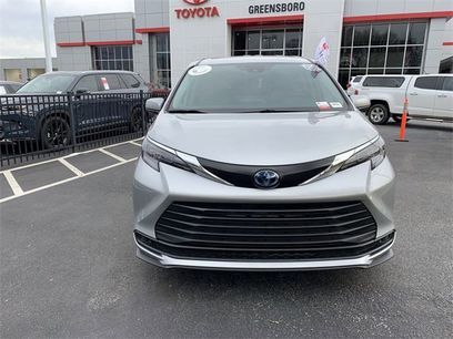 Used 2024 Toyota Sienna LE
