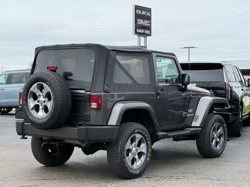 Used 2016 Jeep Wrangler Sahara w/ Connectivity Group AWD/4WD image 32