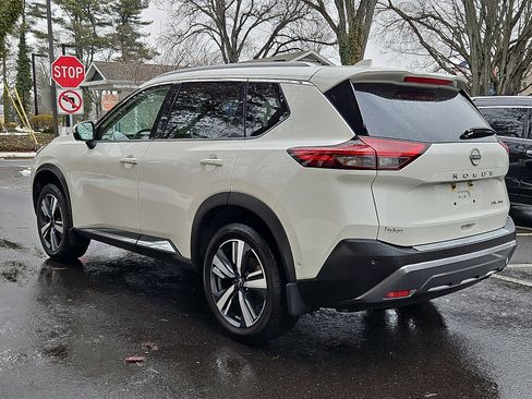 Certified 2023 Nissan Rogue SL w/ SL Premium Package image 4