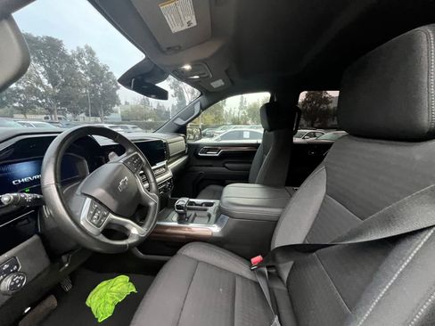 Used 2023 Chevrolet Silverado 1500 RST image 6