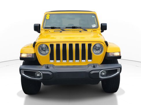 Used 2018 Jeep Wrangler Unlimited Sahara AWD/4WD image 2