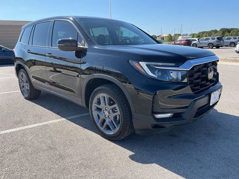 Certified 2023 Honda Passport EX-L image 3
