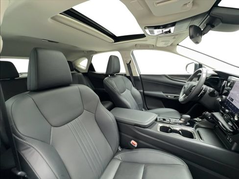 Used 2024 Lexus NX 250 FWD image 30