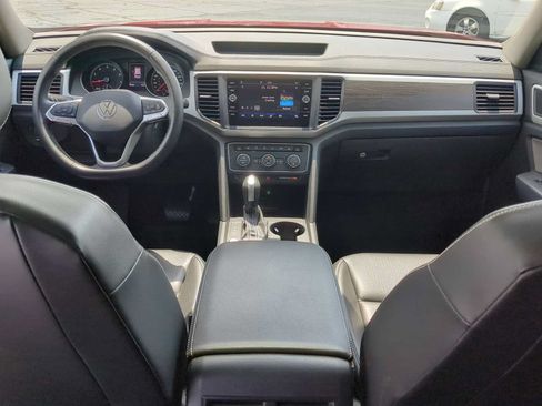 Used 2021 Volkswagen Atlas SE w/ Panoramic Sunroof Package FWD image 24