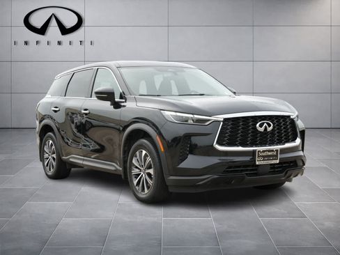 Certified 2023 INFINITI QX60 Pure FWD image 3