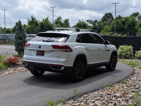Certified 2023 Volkswagen Atlas Cross Sport SE w/ Black Wheel Package AWD/4WD image 5