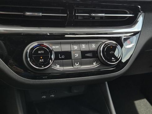 New 2026 Buick Envista Sport Touring w/ Convenience I Package FWD image 18
