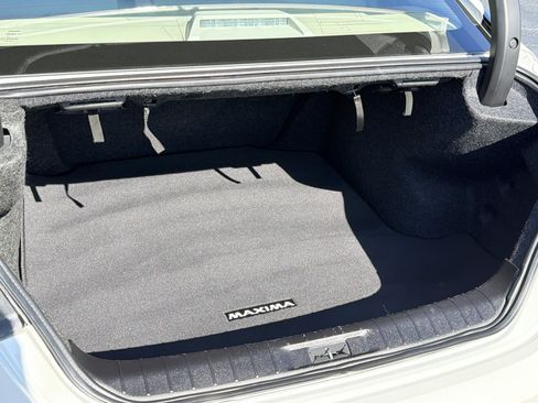 Used 2023 Nissan Maxima SV w/ Floor Mat Group FWD image 16