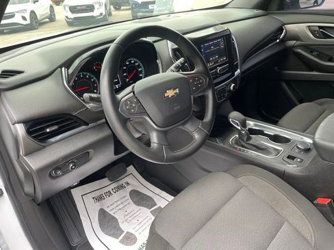 Used 2023 Chevrolet Traverse LT FWD image 42