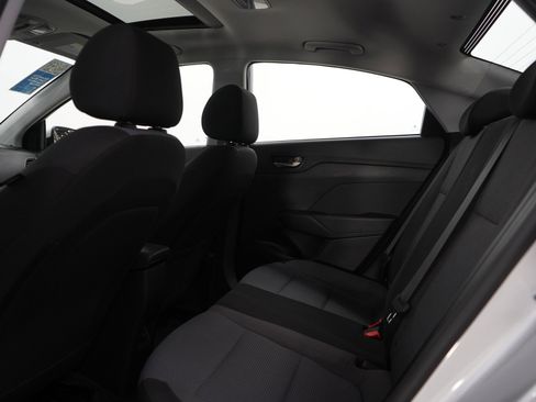 Used 2022 Hyundai Accent Limited image 19