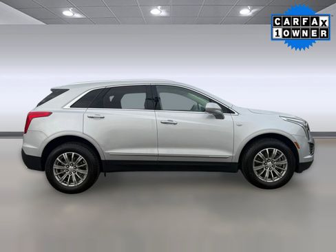 Used 2017 Cadillac XT5 Luxury w/ Driver Awareness Package image 7