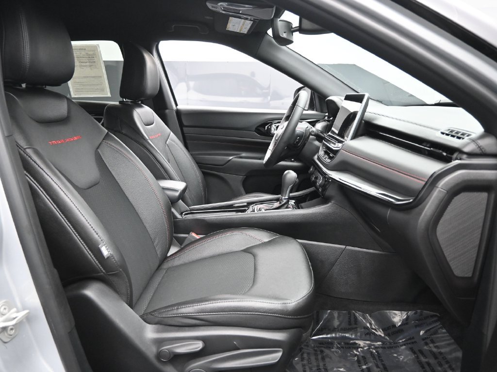 Used 2024 Jeep Compass Trailhawk AWD/4WD image 32