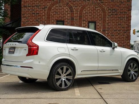 Used 2025 Volvo XC90 T8 Plus w/ Protection Package Premier AWD/4WD image 5