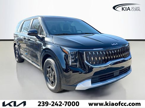 New 2026 Kia Carnival image 1
