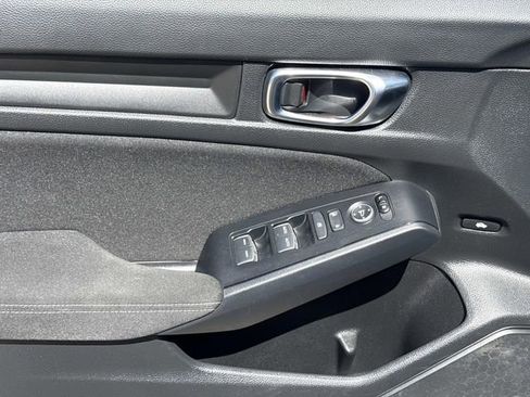 Used 2025 Honda Civic Sport image 10
