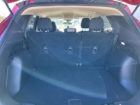 Used 2020 Ford Escape SE image 8