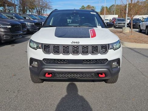 New 2026 Jeep Compass Trailhawk w/ Sun, Sound & Navigation Group image 18