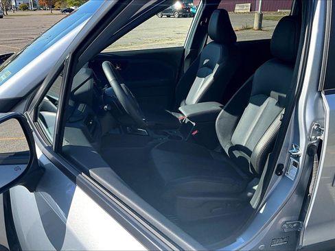 Used 2025 Subaru Forester Touring image 20