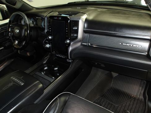 Used 2021 RAM 1500 Limited AWD/4WD image 16