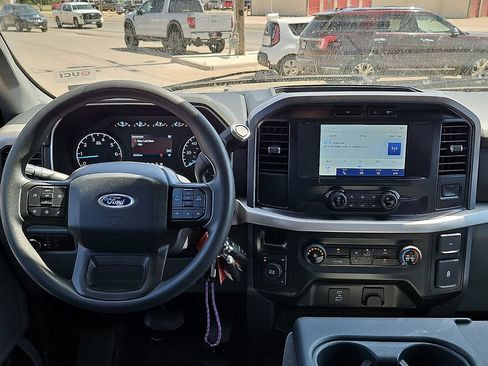 Used 2023 Ford F150 XLT AWD/4WD image 17