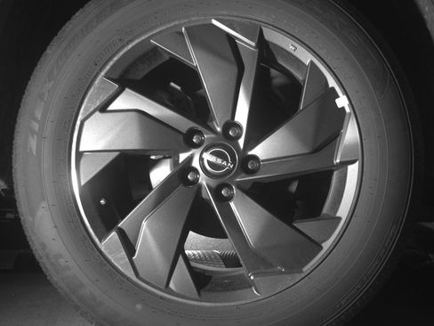 Used 2025 Nissan Rogue SV FWD image 15