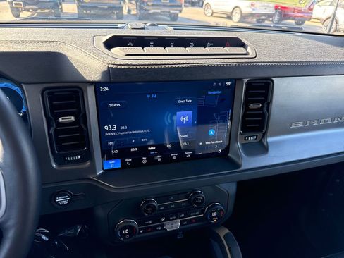 Certified 2025 Ford Bronco Badlands image 18