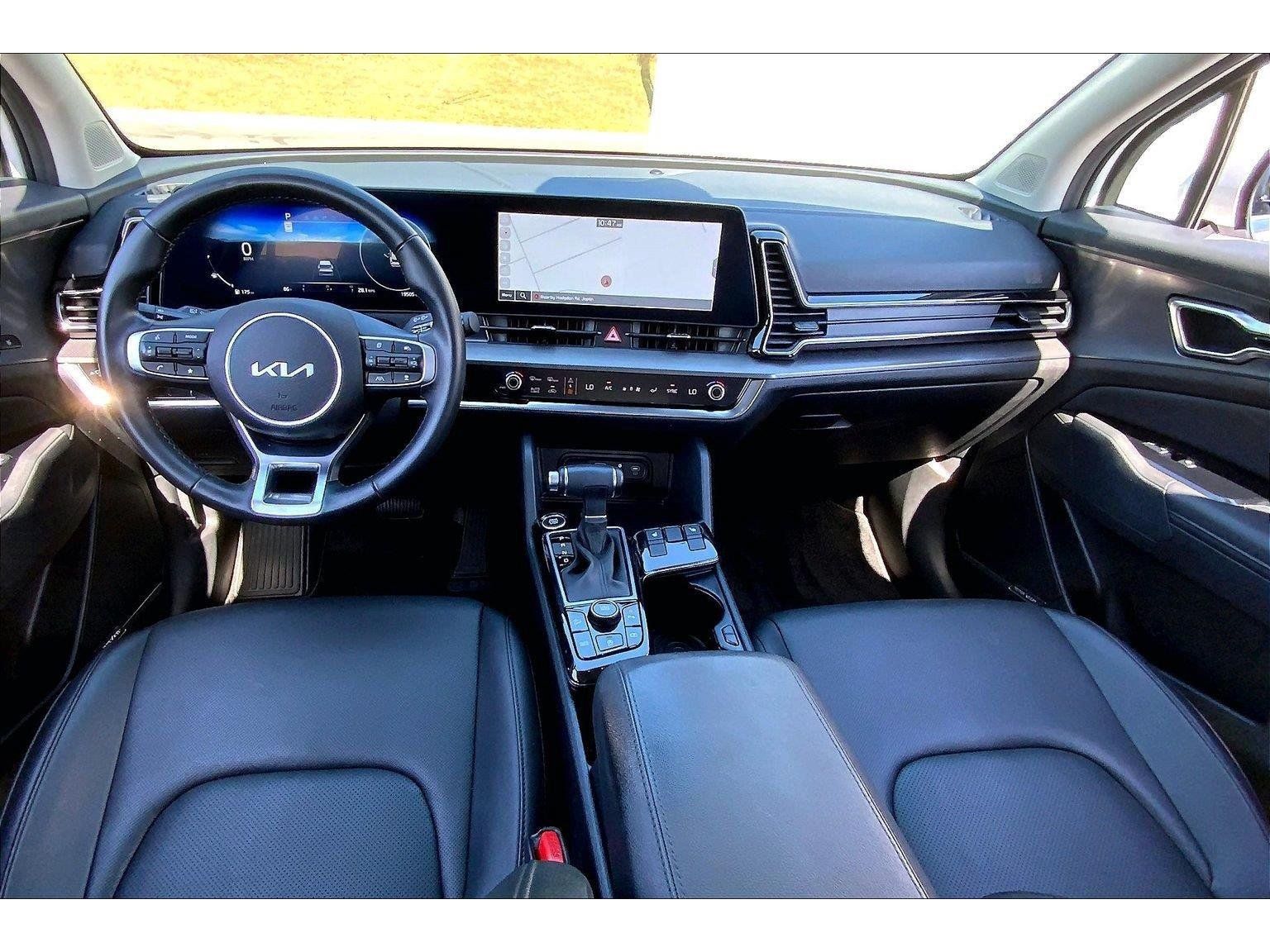 Used 2025 Kia Sportage SX FWD image 13