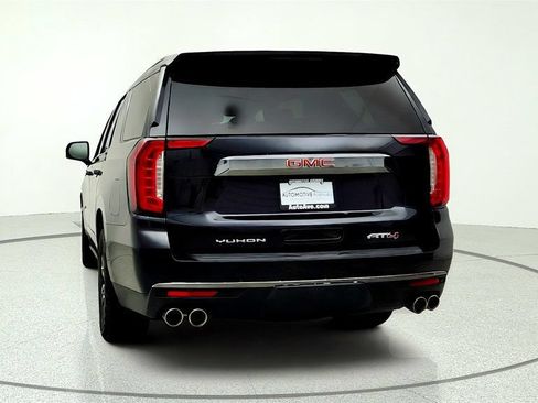 Used 2023 GMC Yukon AT4 w/ AT4 Premium Plus Package AWD/4WD image 6