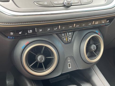 Used 2023 Chevrolet Blazer Premier w/ Driver Confidence II Package image 11