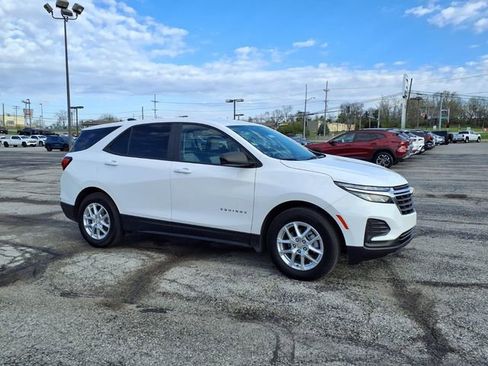 Used 2024 Chevrolet Equinox LS w/ LS Convenience Package FWD image 11