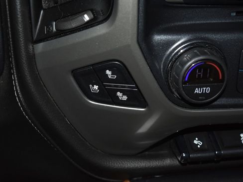 Used 2018 Chevrolet Silverado 1500 High Country image 16