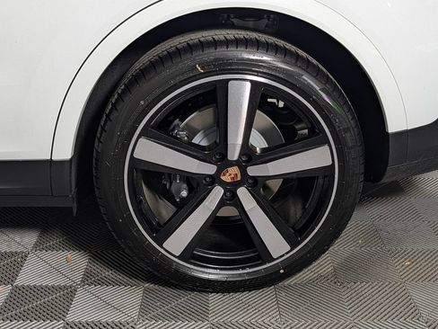 New 2026 Porsche Cayenne AWD/4WD image 12