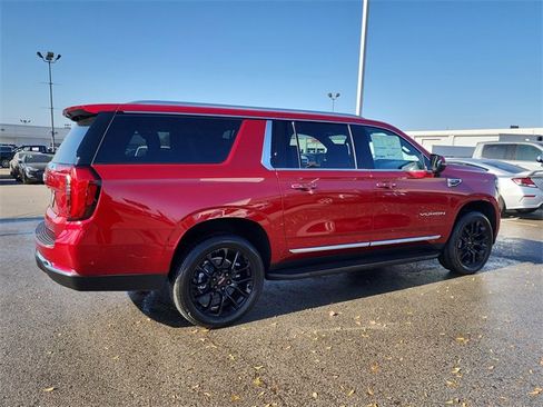 New 2026 GMC Yukon XL Elevation image 2