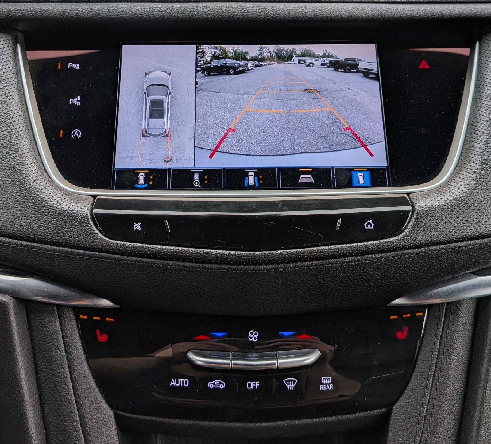 Certified 2022 Cadillac XT5 Premium Luxury w/ Technology Package AWD/4WD image 19