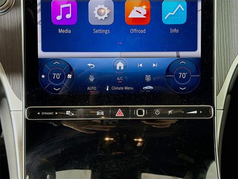 New 2025 Mercedes-Benz GLC 300 4MATIC image 18