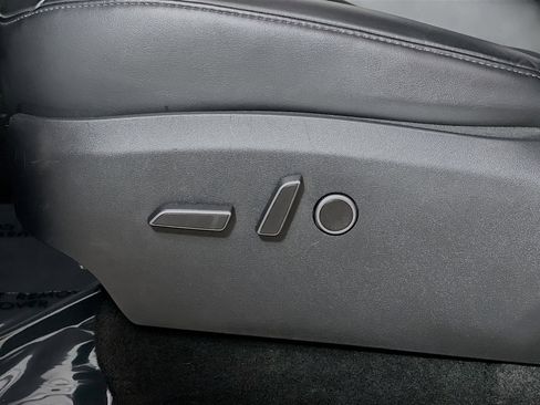 Used 2023 Tesla Model Y Long Range image 16